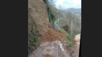 Ordulukaradere'de heyelandan kapanan yol yeniden açıldı