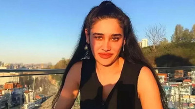 Oyuncu Meltem Miraloğlu para kazanmak için temizlik yapıyor!