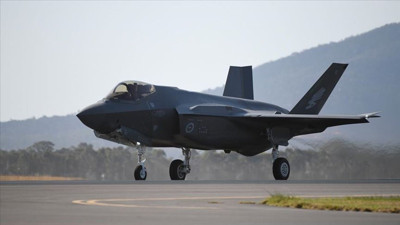 ABD’ye ait 2 F-35 savaş uçağı Japonya’ya acil iniş yaptı