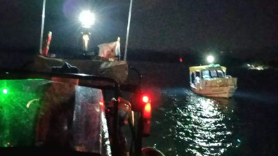 Ölüme sürüklenen teknedeki 6 kişi kurtarıldı