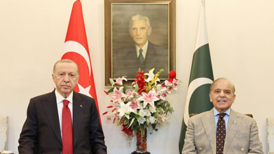 Erdoğan, Pakistan Başbakanı Şerif ile görüştü!