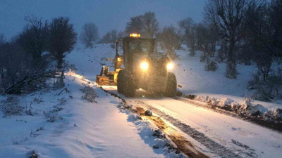 Diyarbakır’da kar esareti! Kapanan yollar ulaşıma açılıyor
