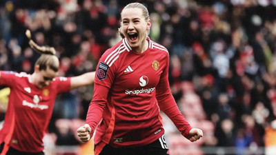 Manchester United, WSL'de üst üste 6. galibiyetini aldı