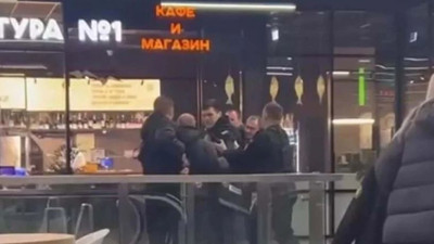 Rusya'da bir AVM'ye silahlı saldırı. Yaralılar var