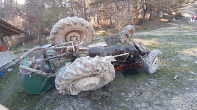 Mudurnu’da traktör devrildi! kadın Sürücü yaralandı