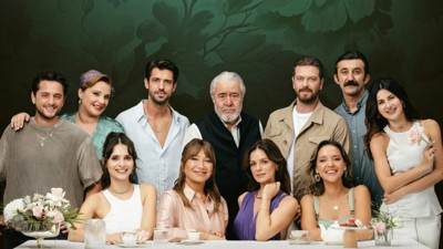 Dizi aşkı gerçek oldu! Ünlü oyuncu aşkını ilan etti