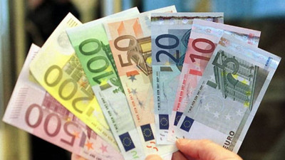 5, 10, 20, 50 ve 100 Euro'luk banknotlar tarihe karışacak. Eurosu olanlar dikkat. Tema 365 bin kişinin anketiyle belirlendi