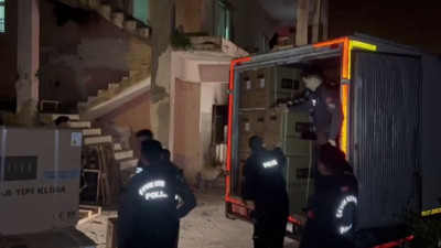Nakliye şebekesinin çaldığı 4 TIR dolusu malzeme ele geçirildi
