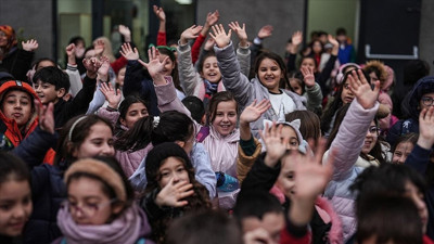 Ara tatil bitti, ders zili alıyor! 20 milyon öğrenci yarın okula dönüyor