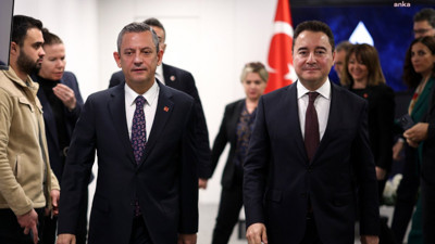 Ali Babacan'dan Özgür Özel'e tebrik mesajı