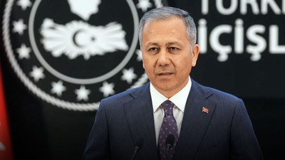 İçişleri Bakanı Yerlikaya'dan polislere övgü: İnsan hakları ilkelerine bağlı kaldınız