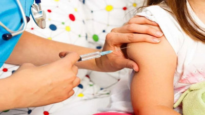 Bebekler için ilk kalkan olan aşılar hayat kurtarıyor