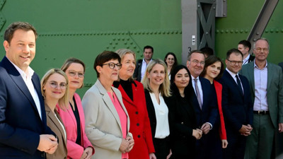 Almanya'da yeni kabine açıklandı