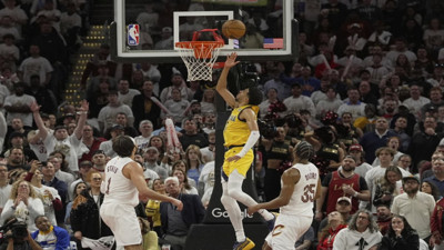 Cleveland Cavaliers'te Donovan Mitchell'in 48 sayısı galibiyete yetmedi!