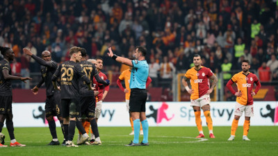 Süper Lig'de sezonun son derbisi için nefesler tutuldu! Trabzonspor - Galatasaray maçının muhtemel ilk 11'leri belli oldu