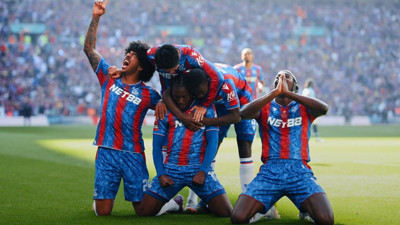 Crystal Palace, City’i devirdi, ilk kupasını aldı