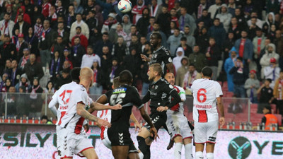 Samsunspor istediğini aldı, Sivasspor 1. Lig'e gitti