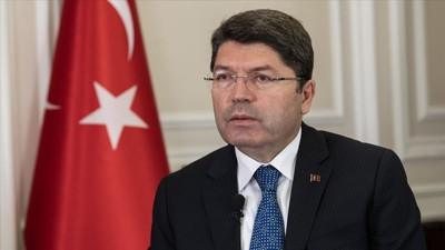 Adalet Bakanı Tunç, Katarlı ve BAE’li mevkidaşları ile görüştü