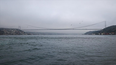 İstanbul Boğazı'nda gemi trafiği çift yönlü askıya alındı