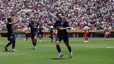Paris Saint-Germain dört köşe: Atletico Madrid perişan oldu