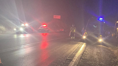 Karşıdan karşıya geçmeye çalışan 80 yaşındaki adama araç çarptı