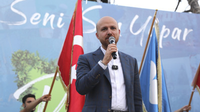 Bilal Erdoğan en yakınını öve öve bitiremedi! Gençlere örnek alın tavsiyesi...