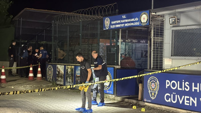 Kocaeli’de ilçe emniyet müdürlüğü önünde silahlı kavga