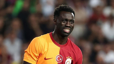 Davinson Sanchez'e bela oldular!