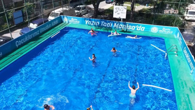 Manisa’da çocuklar, böyle serinliyor