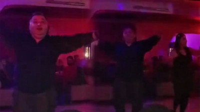 Pavyonda göbek attı tarım ve orman müdürü oldu! Vatandaş tepki gösterdi