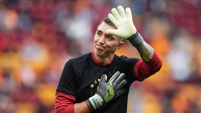 Fernando Muslera Galatasaray'ı unutmadı!