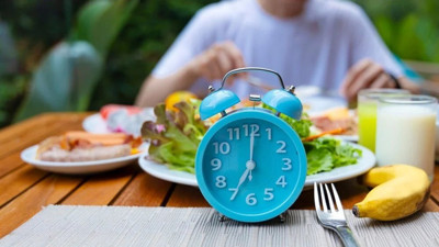 24 saat açlık vücutta kalıcı etkiler bırakır mı? İşin uzmanları anlattı