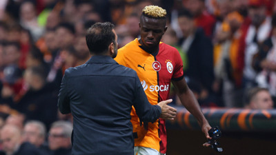 Galatasaray'da korkulan oldu! Okan Buruk Osimhen'in son durumunu açıkladı