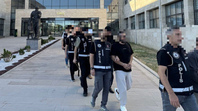 Afyonkarahisar’da rüşvet ağı çökertildi! Aralarında kamu görevlileri de var