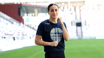 Fenerbahçeli milli boksör öyle bir nedenden dolayı diskalifiye edildi ki...