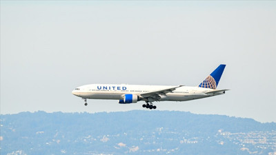Kargo bölümü yangını uyarısı yaptı! United Airlines uçağı Japonya’da acil iniş yaptı
