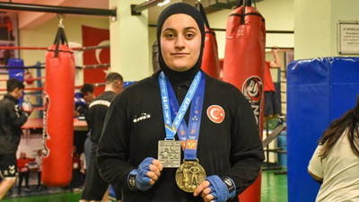 Şeyma Düztaş Dünya Boks Şampiyonası'nda bronz madalya kazandı