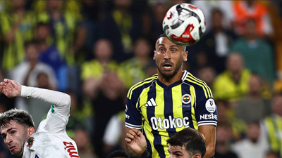 Cenk Tosun: "Rakip oyuncuya sordum 'Elime çarptı' dedi"