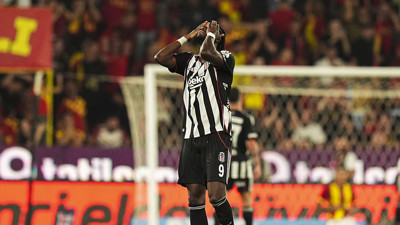İzmir'de Beşiktaş marşı değil 'Medcezir' çaldı
