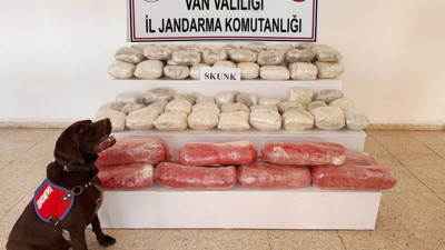 Jandarma uyuşturucu tacirlerine 'dur' dedi: Başkale'de dev operasyon!