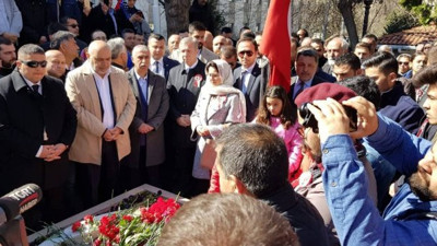 Yavaş, Yazıcıoğlu’nun kabrini ziyaret etti