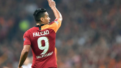 Radamel Falcao sahalara geri dönüyor