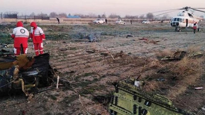 İran'da deprem ve uçak kazası!