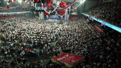 CHP kurultayı ertelenecek mi?