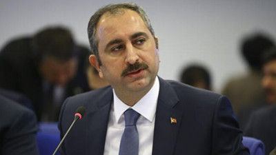 “Maklube” kavgasında son perde: Varank’ın “tetikçi” dediği yazar Adalet Bakanı’nı hedef aldı