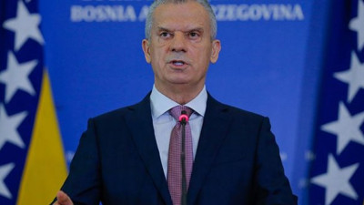 Bosna Hersek Güvenlik Bakanı Radoncic istifa etti