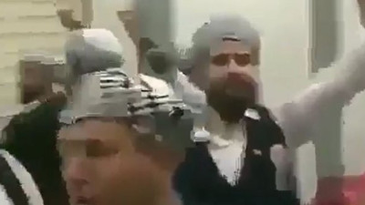 Sosyal medya, Türkmenlerin Çırpınırdı Karadeniz'i söylediği görüntüleri konuşuyor