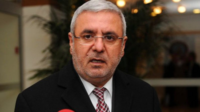 Katil Apo ve PKK'yla ilgili skandal sözleri tepki toplayan Mehmet Metiner, partisine baş kaldırdı