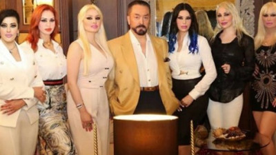 Kedicikler mahkemeyi televizyona çevirdi, öyle iltifatlar ettiler ki salondakiler şaştı kaldı