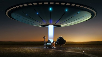 Havada UFO'lar, suda USO'lar keşif yapıyor! Dünya uzaylıların kuşatmasında